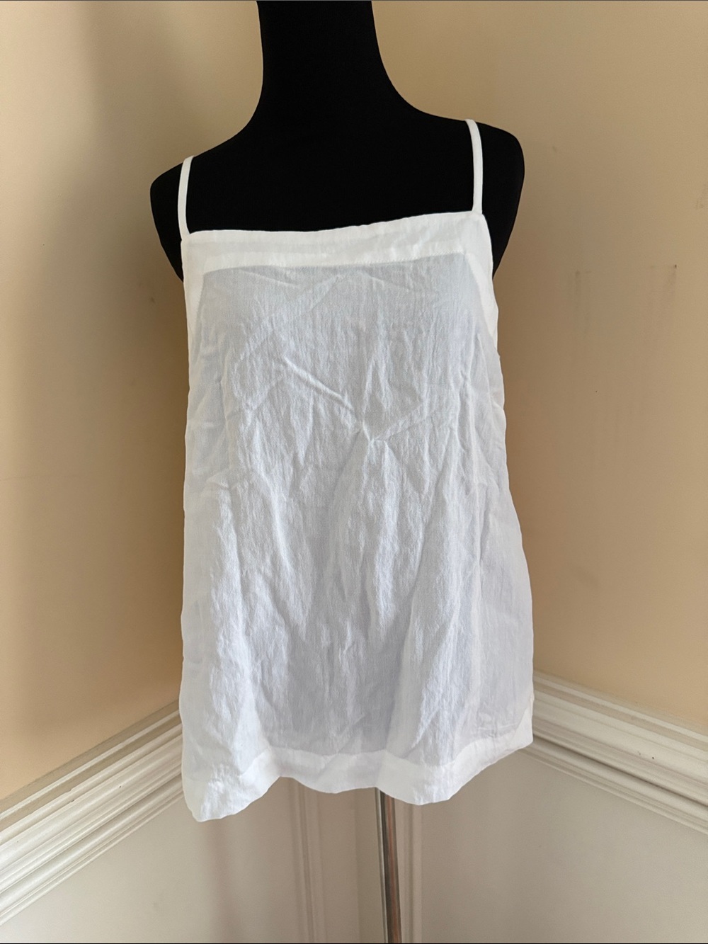 Mine White Cotton Side Button Top Size Large‎